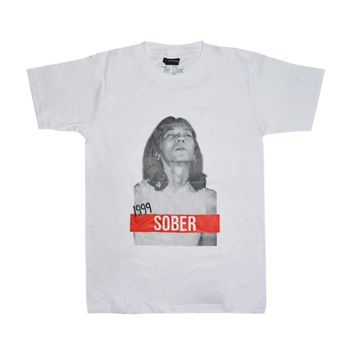 Sober 99 เสื้อยืดสีขาว (สินค้าอย่างเป็นทางการเอียง)