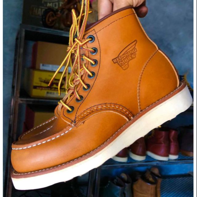 ขาย Red Wing 875 ปั๊มปีก 
Size 4D