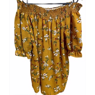 เสื้อเปิดไหล่ลายดอก #ส่งต่อ