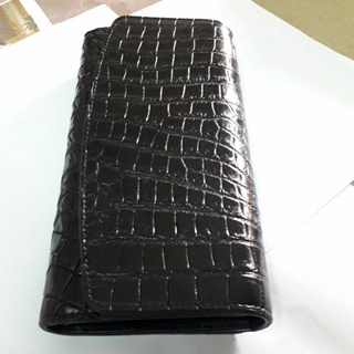 กระเป๋าสตางค์ หนังจระเข้ Unisex crocodile purse black bifold wallet สีดำ