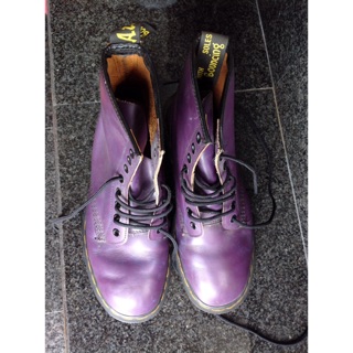 รองเท้า Dr. Martens (ด๊อกเตอร์มาร์ติน) หนังแท้ สีม่วง รุ่นออริจิเนล ของผู้หญิง เบอร์ 6.5 มือสองสภาพดี