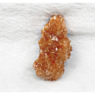 1 Piece Natural Orange Apophylite Rough Mineral Specimem good for healing and meditation