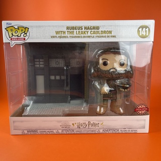 กล่องบุบ Funko POP Rubeus Hagrid with The Leaky Cauldron 141 Harry Potter Deluxe กล่องบุบ