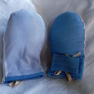 ถุงมือป้องกันผู้ป่วยดึงสาย ขายเป็นคู่ ข้างซ้าย-ข้างขวา (สีฟ้า)