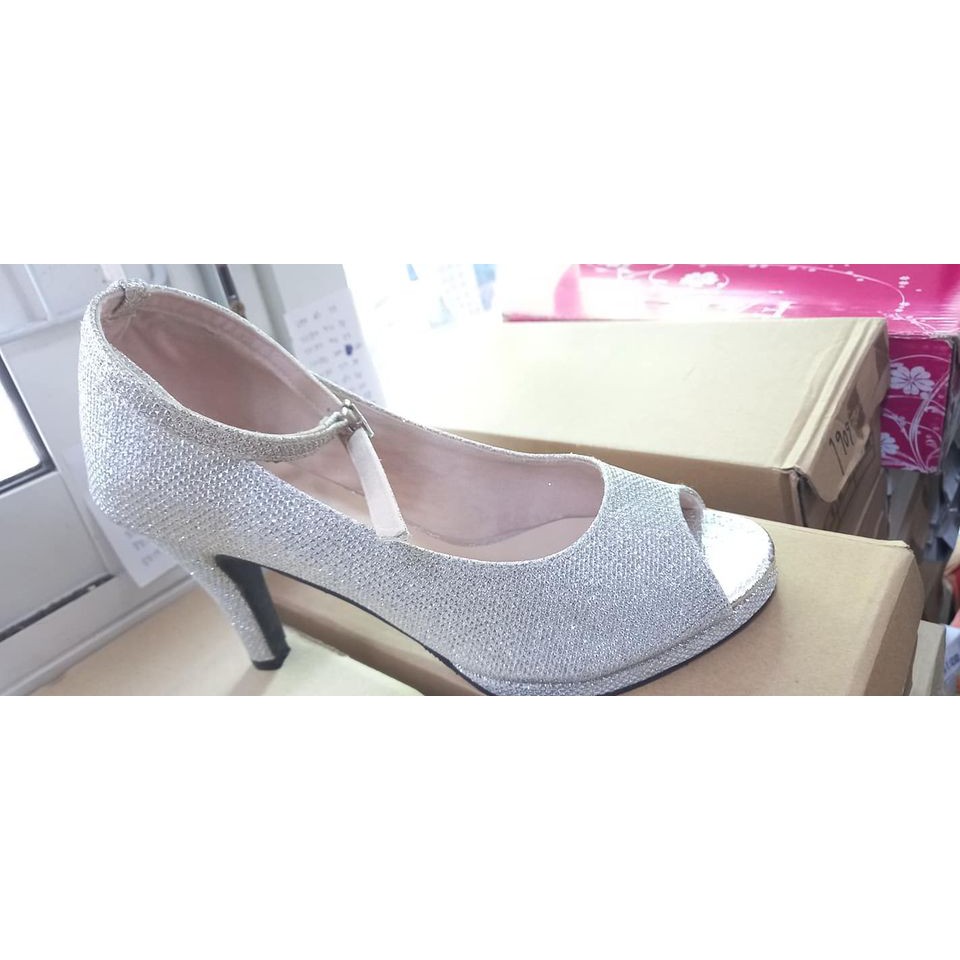 รหัส 2431 รองเท้าส้นสูง