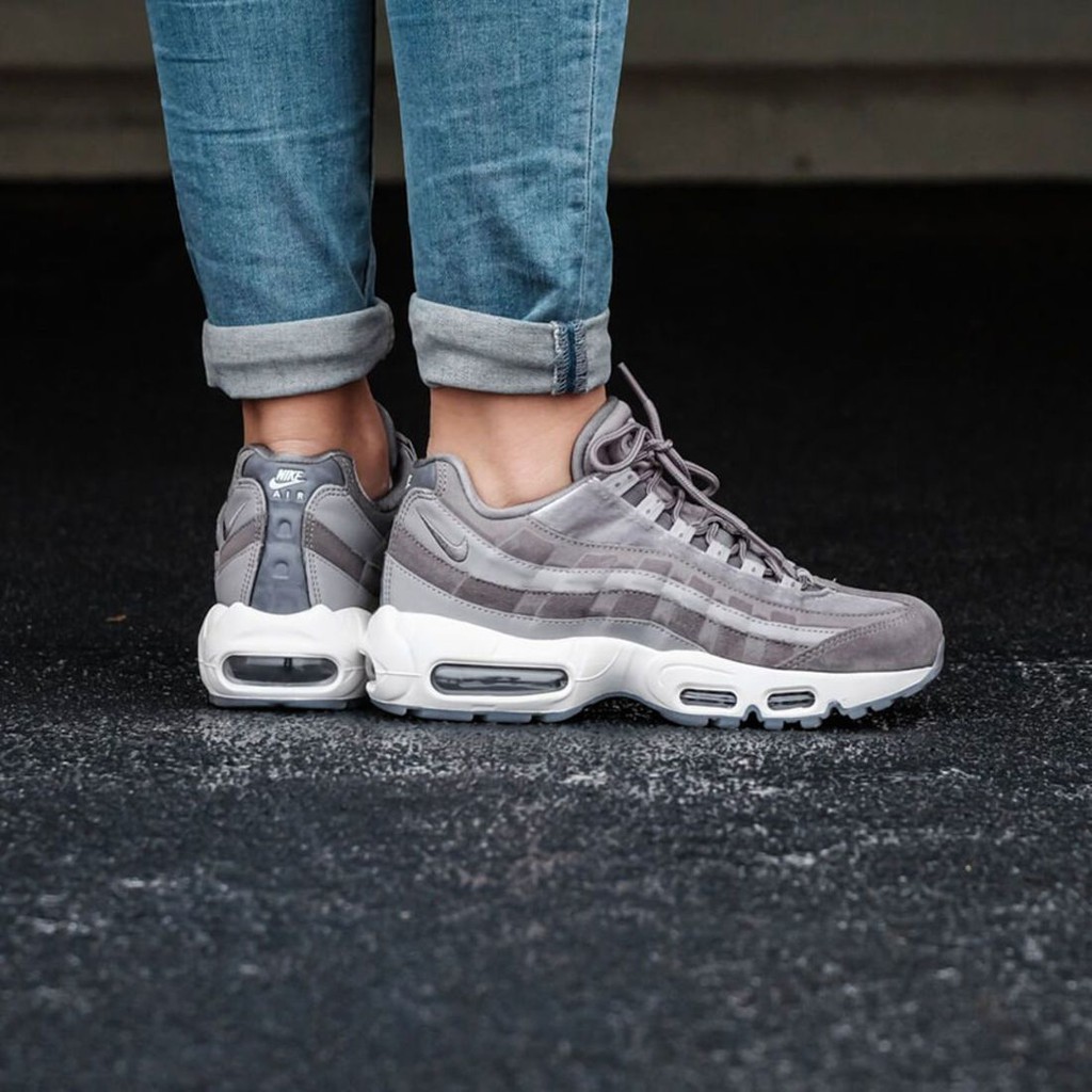 nike air max 95 lx gunsmoke