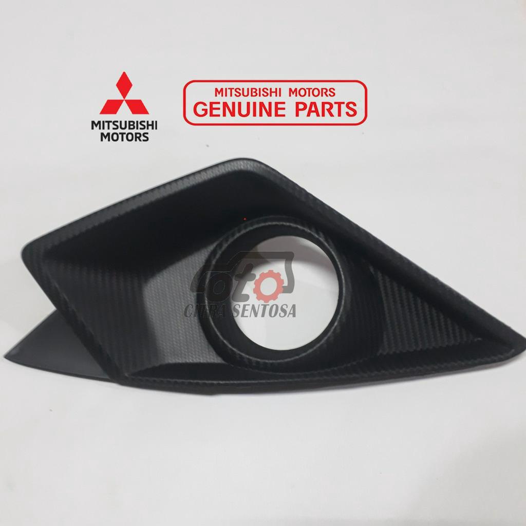 ฝาครอบไฟตัดหมอก R Body Kit Right Mitsubishi Xpander (อะไหล่แท้) MZ33600602
