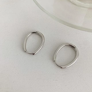 A.piece ต่างหูห่วง [silver 925 post] Oval Hoops