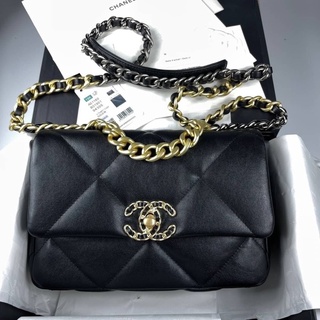 Chanel 19 black leather size 26 cm