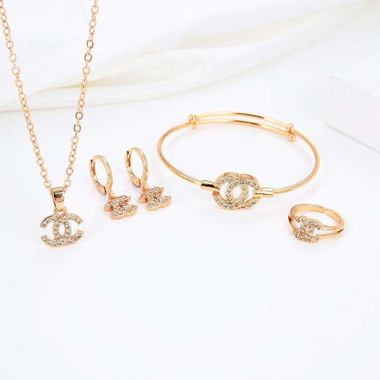 5o8 HYL เครื่องประดับ 5 ชิ้น Titaniun สร้อยคอชุดต่างหูต่างหูสร้อยข้อมือแหวนแฟชั่นของขวัญวันเกิดชุบทอ