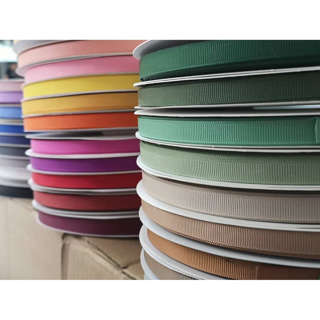 ปลีก/ส่ง (1ห่อ) ริบบิ้นลายขวางอย่างดี 1ซม. เนื้อหนา ยับยาก สีเยอะที่สุด! - รูปที่ 3