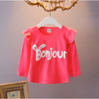 เสื้อเด็กผู้หญิงแขนยาว ลาย Bonjour น่ารักมากๆคะ ผ้าเนื้อดี นิ่มมาก  สามารถนำไปใส่คู่กับกางเกงน่ารักๆค่ะ