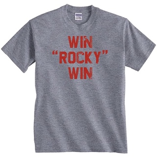 เสื้อยืดผ้าฝ้ายพิมพ์ลายขายดี Guys Tees เสื้อยืดผ้าฝ้าย 100% พิมพ์ลาย Win Rocky Win แฟชั่นฤดูร้อน สําหรับผู้ชาย