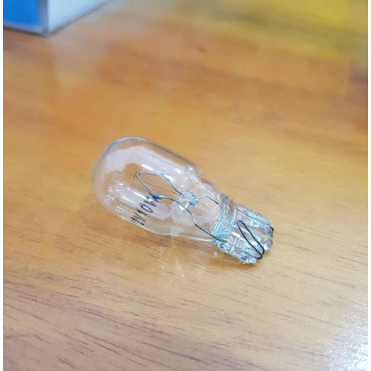 T13 หลอดไฟปลั๊กในท้าย