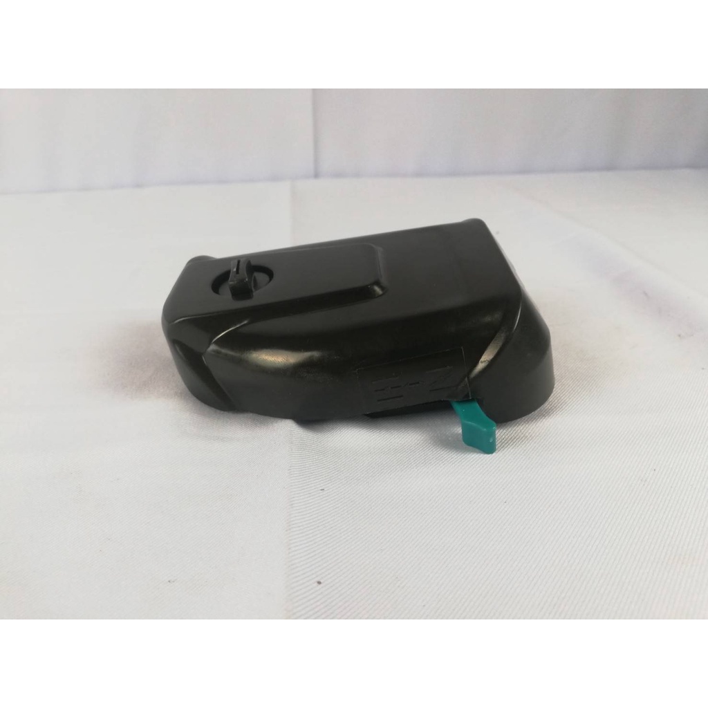 03647 ฝาครอบใส้กรองเครื่องตัดหญ้า​ ZP-S40-02​ ใช้ได้​กับ​เครื่องตัดหญ้า​ KANTO​ 4​ จังหวะ​ ยี่ห้อ​ KANTO​