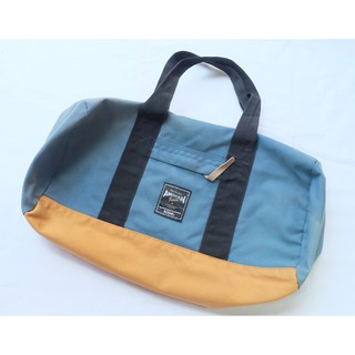 Scene Duffle Bag Size 12" x 18" สีน้ำเงิน/เหลือง มือสอง ของแท้