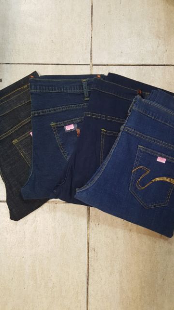 กางเกงยีนส์ขายาว เอว 36 - 52 ผ้ายืด สีดำสนิท สียีนส์ กางเกงยีนส์ยืด กางเกงผ้ายืดขายาว ( นิภา )