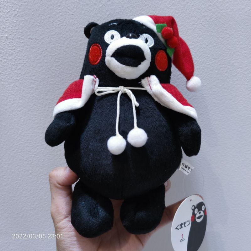 ตุ๊กตา คุมะมง ลิขสิทธิ์แท้ งานสวยน่ารัก น่าสะสม Kumamon หมีดำแก้มแดง ใส่ชุดคริสต์มาส Christmas ป้ายห้อย