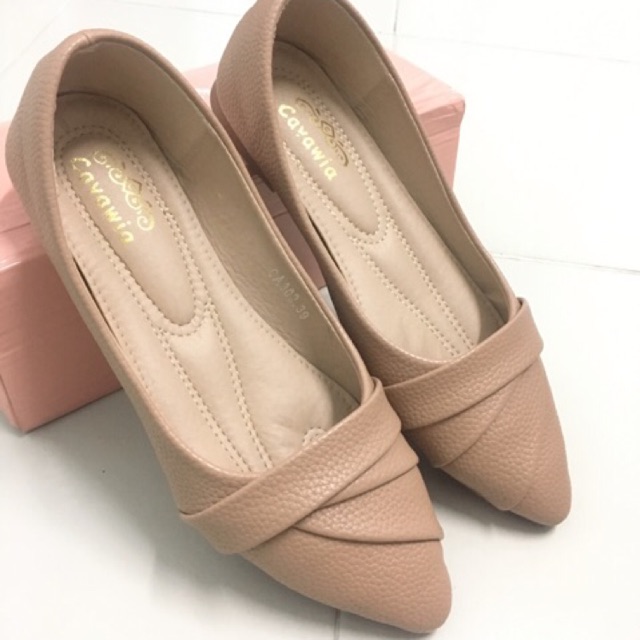 รองเท้าคัชชูส้นเตี้ย cavawia