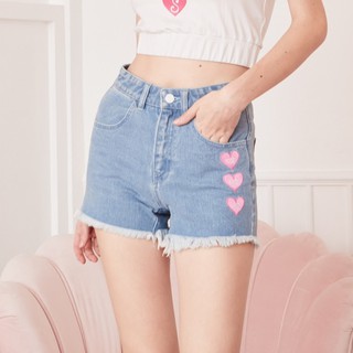 KAYASIS~❤️ l SD06 - Triple Heart Embroidered &amp; Frayed Hem Denim Shorts