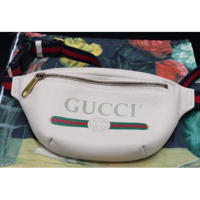 Gucci belt bag สีขาว สภาพสวย หัวซิบมีแมวข่วนจิ้ด อปก มีถุงผ้า แท้100%