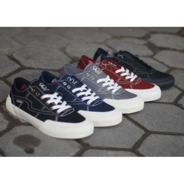Equip LOW ORIGINAL รับประกัน CASUAL รองเท้า