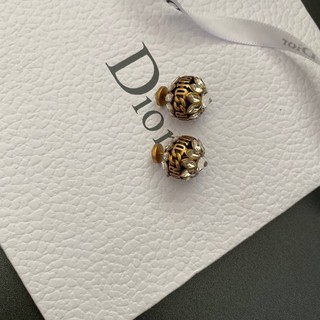 ต่างหูJ’Adior Earring