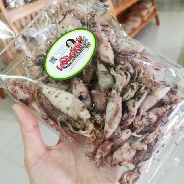 หมึกกะตอยต้ม ปนไข่ (ไม่คัดไข่ทุกตัวนะคะ)