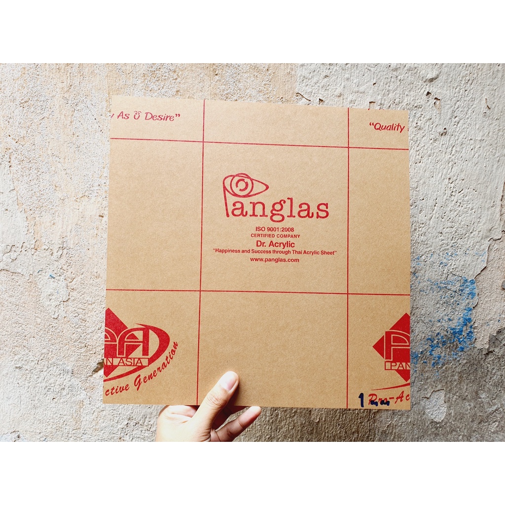 แผ่นอะคริลิคใส Panglas หนา 1 mm *สั่งขั้นต่ำ 2 แผ่น ( ขนาด 1 x 1 ฟุต)