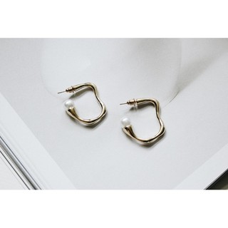 Gold Pearl Hoops ต่างหูไข่มุก ต่างหูสุดชิค