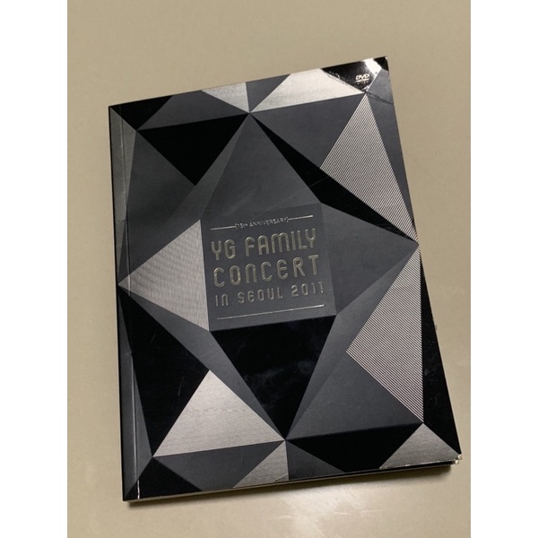 โฟโต้บุ๊คมือสอง YG FAMILY CONCERT IN SEOUL 2011