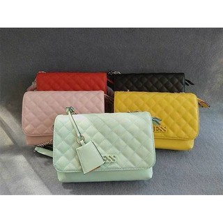 กระเป๋าสะพาย GUESS CROSSBODY BAG New in! กระเป๋าถือหรือสะพาย