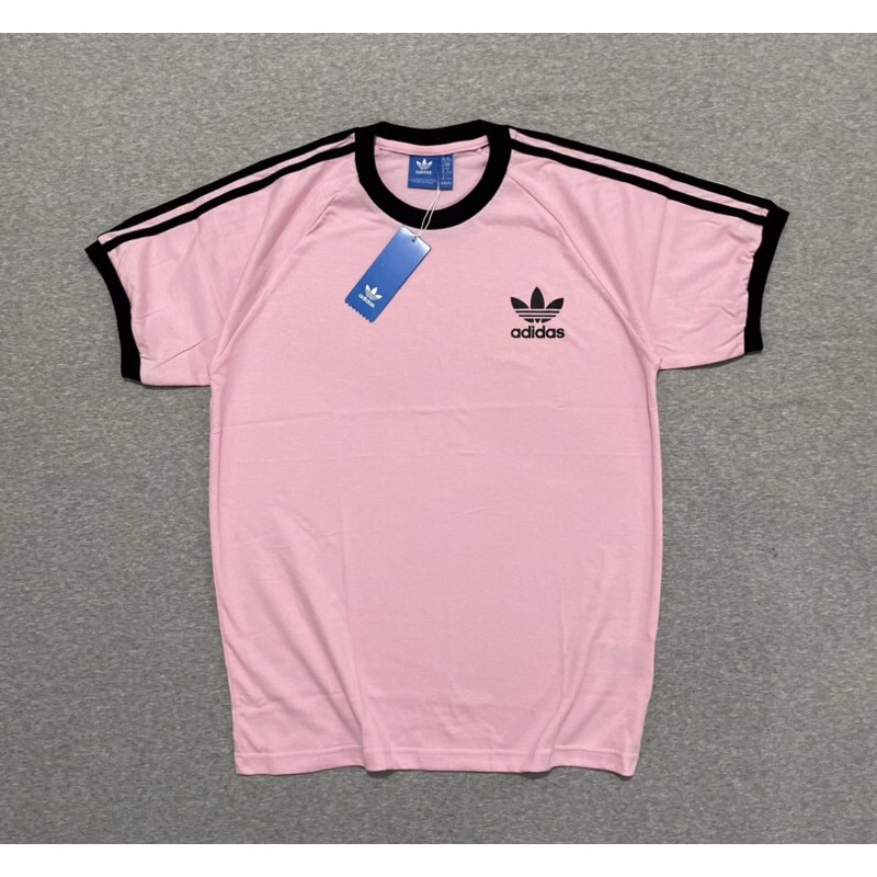 Ad*d*s Retro CLFN Baby Pink เสื้อยืดสีดํา