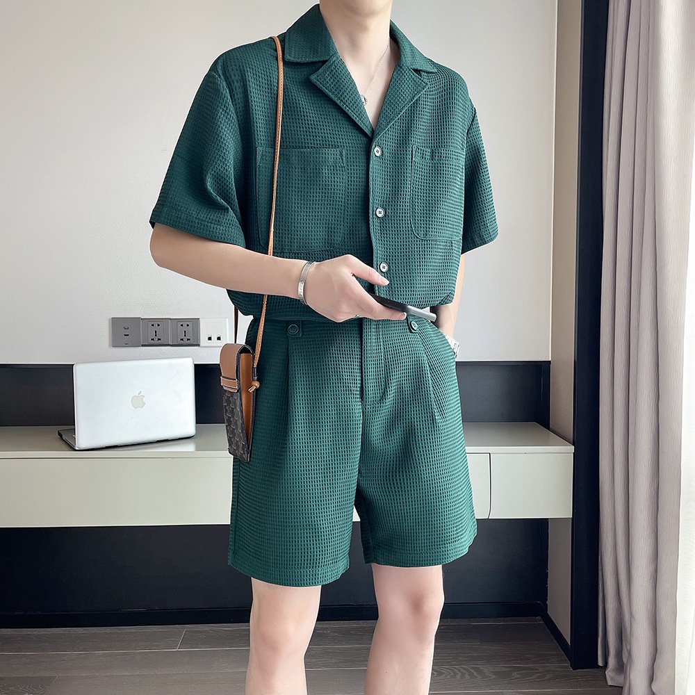 #ชุดลำลองผู้ชาย #เสื้อเชิ้ตสั้นแขน #กางเกงขาสั้น #เสื้อผ้าผู้ชาย #แฟชั่นฤดูร้อน