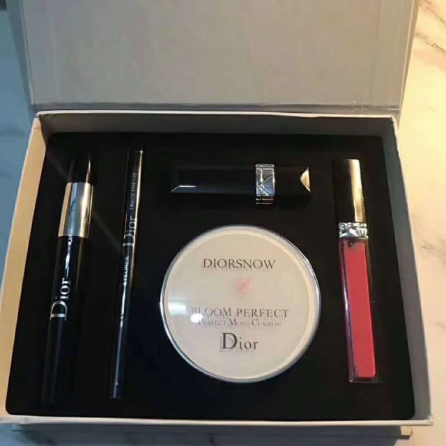Set เครื่องสำอางค์ดิออร์ Dior | Shopee Thailand