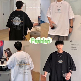 Fashion เสื้อยืด FLY TO THE MOON สกรีนลายดวงจันทร์ด้านหน้าเเละด้านหลัง เสื้อตัวใหญ่ ใสสบาย W89