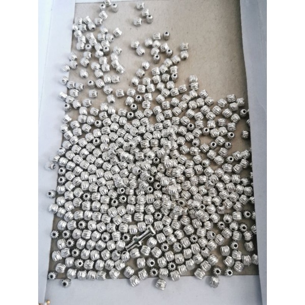 4mm SIZE SILVER PUMPKIN BEADS 100 ชิ้น