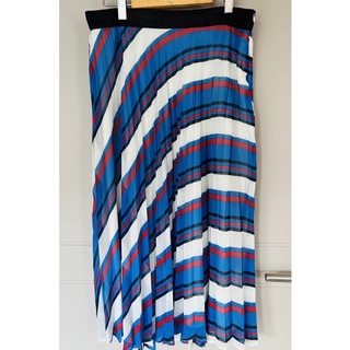 กระโปรงผ้าชีฟอง Zara ไซส์ XL ซิปข้าง มีตำหนิตามในรูป ตรงชายกระโปรง