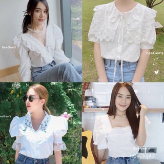 【SSร้านแฟชั่น】Sunnyเสื้อปกเหลี่ยมปักดอกไม้เสื้อลูกไม้ฉลุลายสีขาว อก36" ครอปลูกไม้ใหม่