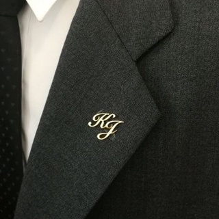 เข็มกลัดพิน เข็มกลัดพินติดเสื้อสูท เข็มไท เข็มพินอักษร letter lapel pin พินสูท เข็มกลัดชื่อ เข็มพินแบบสั้น เข็มติดสูท