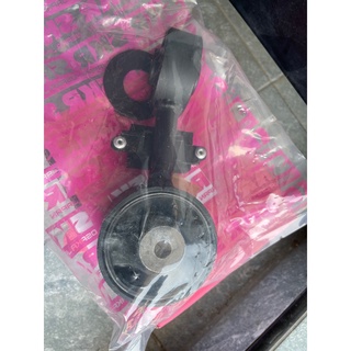 SKR Japan ยางแท่นเครื่องขวา [กระดูกหมา] Toyota Camry ACV40-41และ ACV50 เครื่อง 2.0 ปี2006-2012 จำนวน 1 ตัว STOENM-026