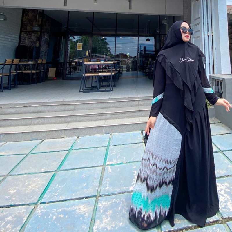 Liya SET โดย Dannisra