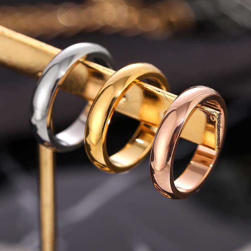 ยอดนิยม แหวนคู่รัก เครื่องประดับแฟชั่น สเตนเลส แฟชั่นเรโทร แหวนสว่าง 18K แหวนเหล็กไทเทเนียม ส่งเร็ว