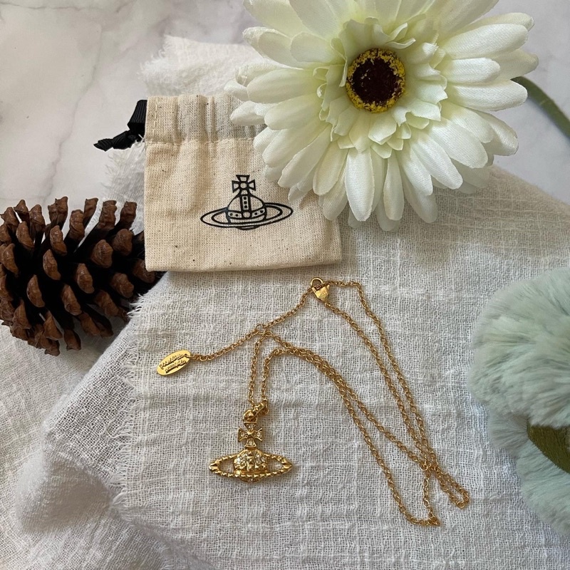 สร้อยคอ Like new Vivienne Westwood necklace GHW
