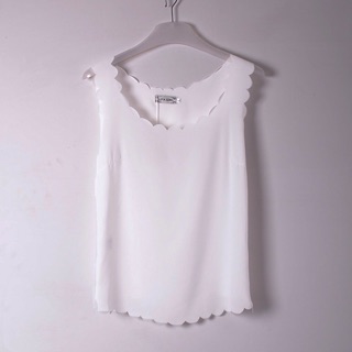เสื้อแขนกุด คอกลีบดอกไม้