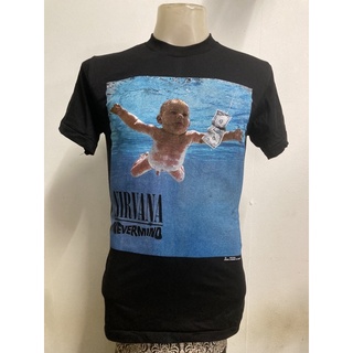 เสื้อวง Nirvana สไตล์วินเทจ