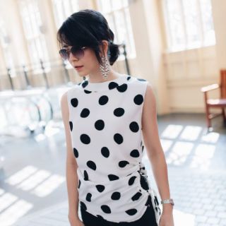เสื้อแขนกุด ผ้าดีคัตติ้งสวย มี 2 สี