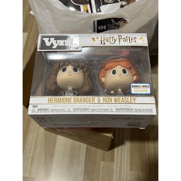 Funko Vynl Harry Potter Hemione Granger & Ron Weasley Barnes & Noble exclusive มือหนึ่ง ของแท้ 100%