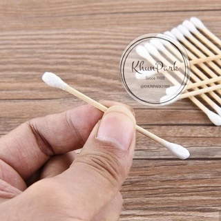 🚀พร้อมส่ง Cotton Buds คอตตอนบัด สำลีปั่นหู ด้ามไม้ อย่างดีไม่รุ่ยง่าย 1แพ็คมี100ชิ้น😊🦋🎉 kp99