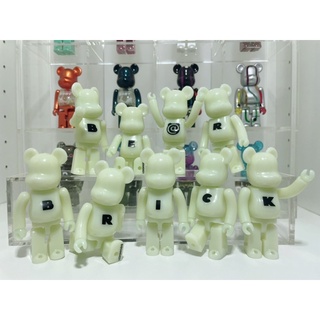 (ของแท้) Be@rbrick Series 44 Basic GID (Bearbrick)